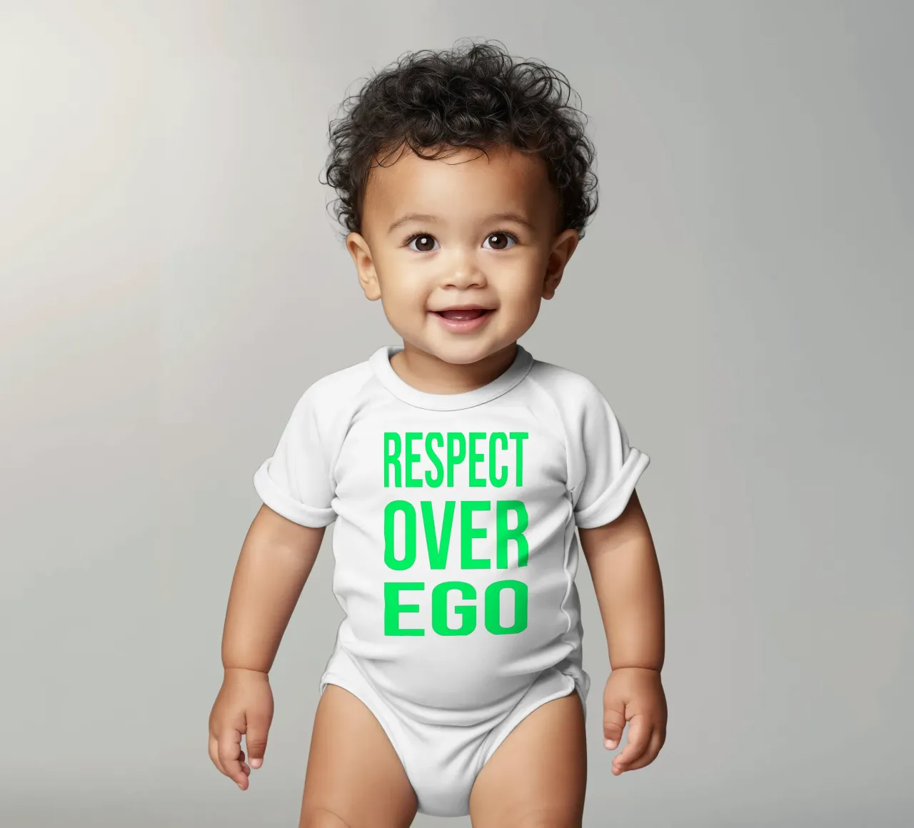 OVER series- bold letters, brave values (5 colors) body neonato maniche corte da FRICKE DESIGN