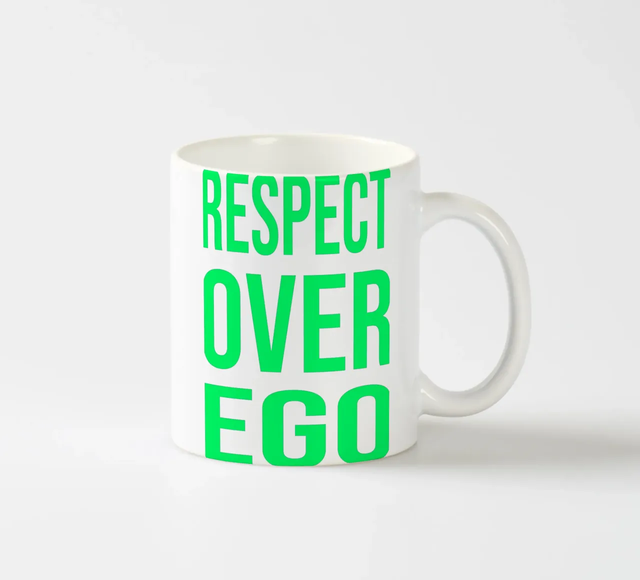 OVER series- bold letters, brave values (5 colors) tazza in ceramica da FRICKE DESIGN