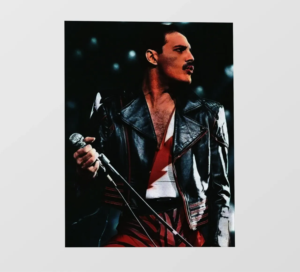 Freddie Mercury pellicola backlit da Torres 9
