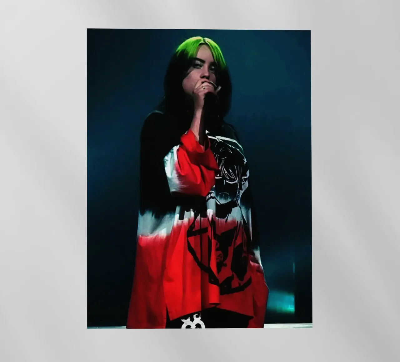Billie Eilish pellicola backlit da Torres 9