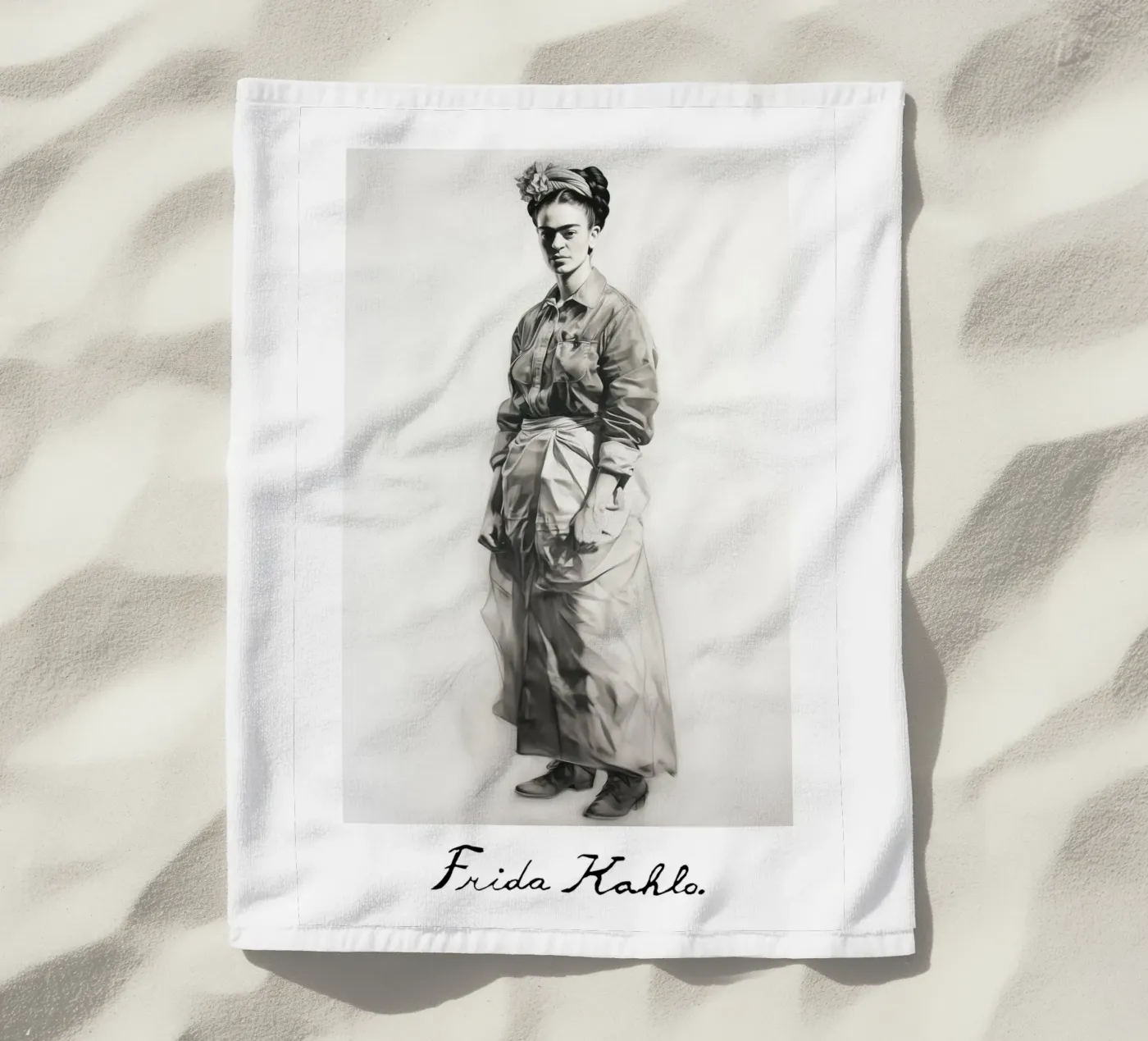 Frida Expression and strength Strandtuch von Carinaprint