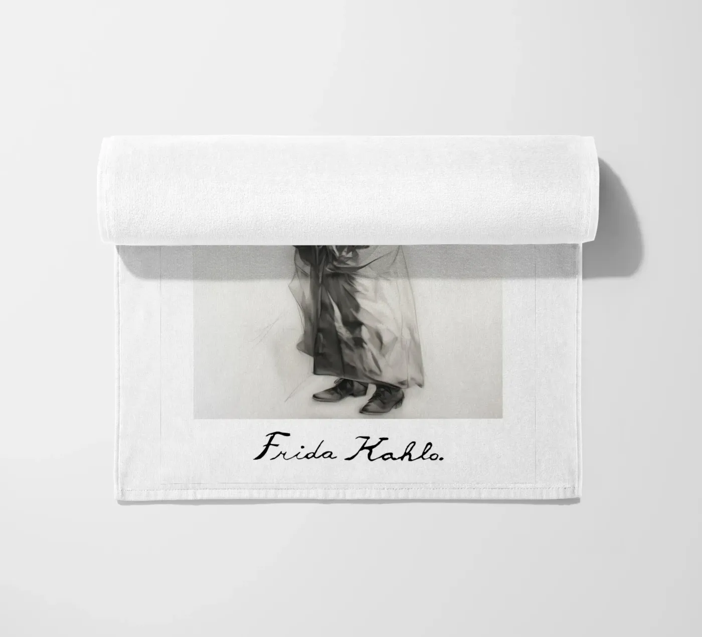 Frida Expression and strength Strandtuch von Carinaprint