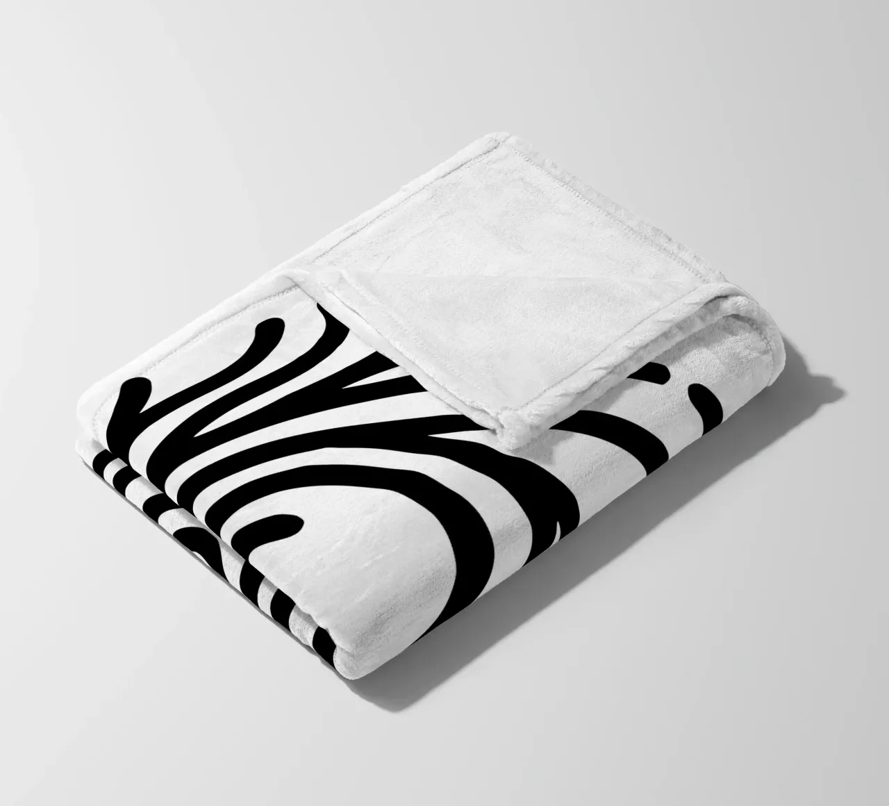 drago sputafuoco - l'energia in una semplice forma d'arte coperta in pile da Bold & Simple