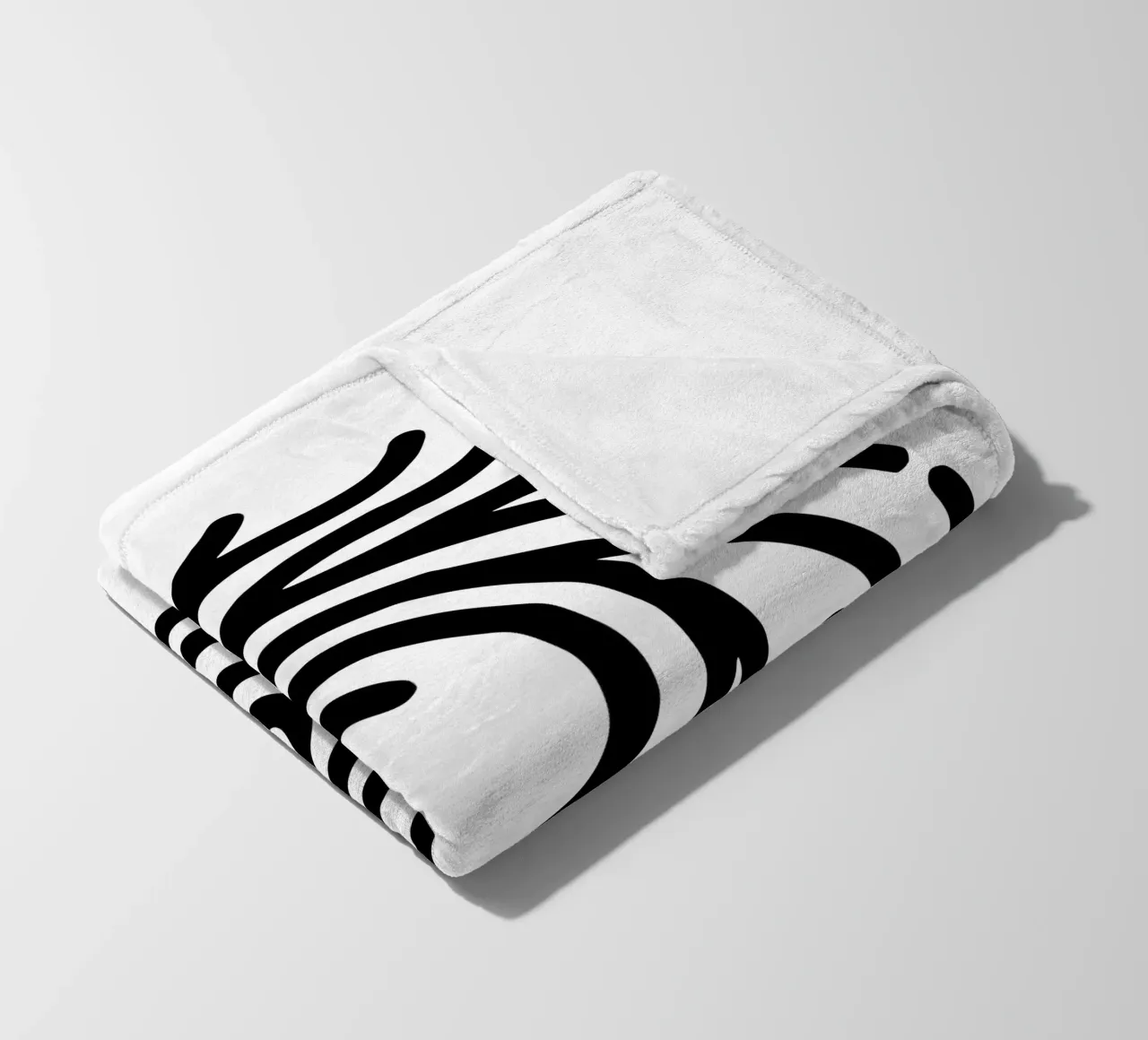 drago sputafuoco - l'energia in una semplice forma d'arte coperta in pile da Bold & Simple