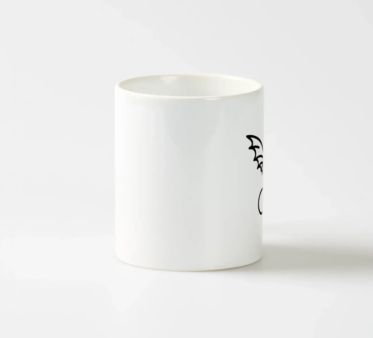 drago volante vorticoso tazza in ceramica da Bold & Simple