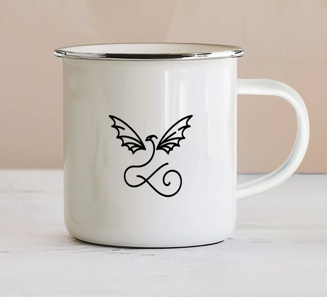 drago volante vorticoso tazza in smalto da Bold & Simple