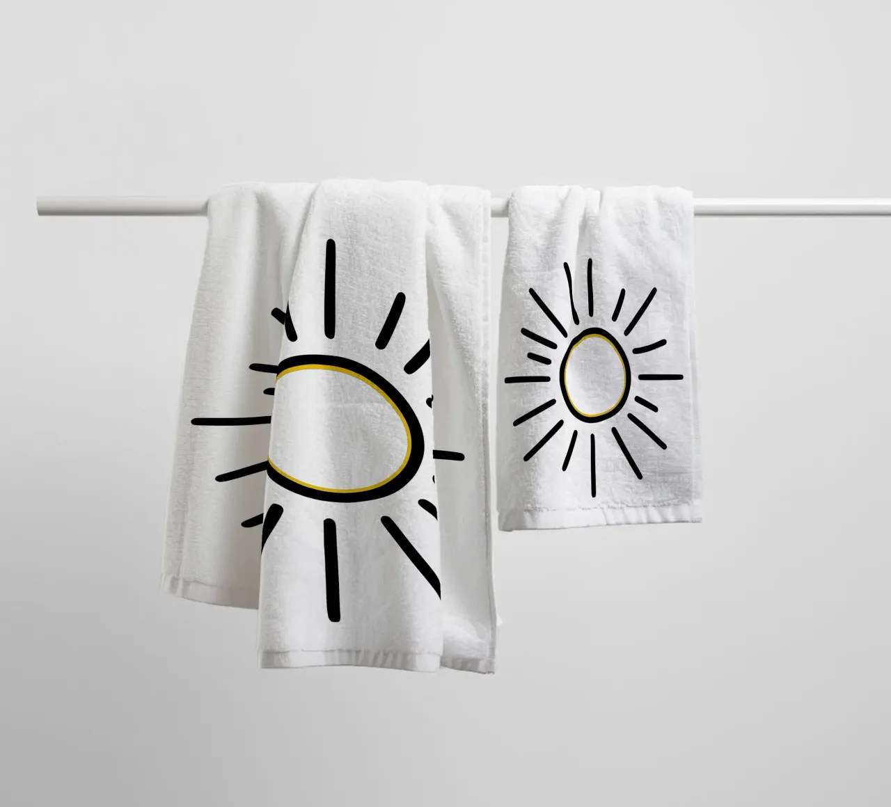Il sole nel minimalismo: un design radioso per voi asciugamano da bagno da Bold & Simple