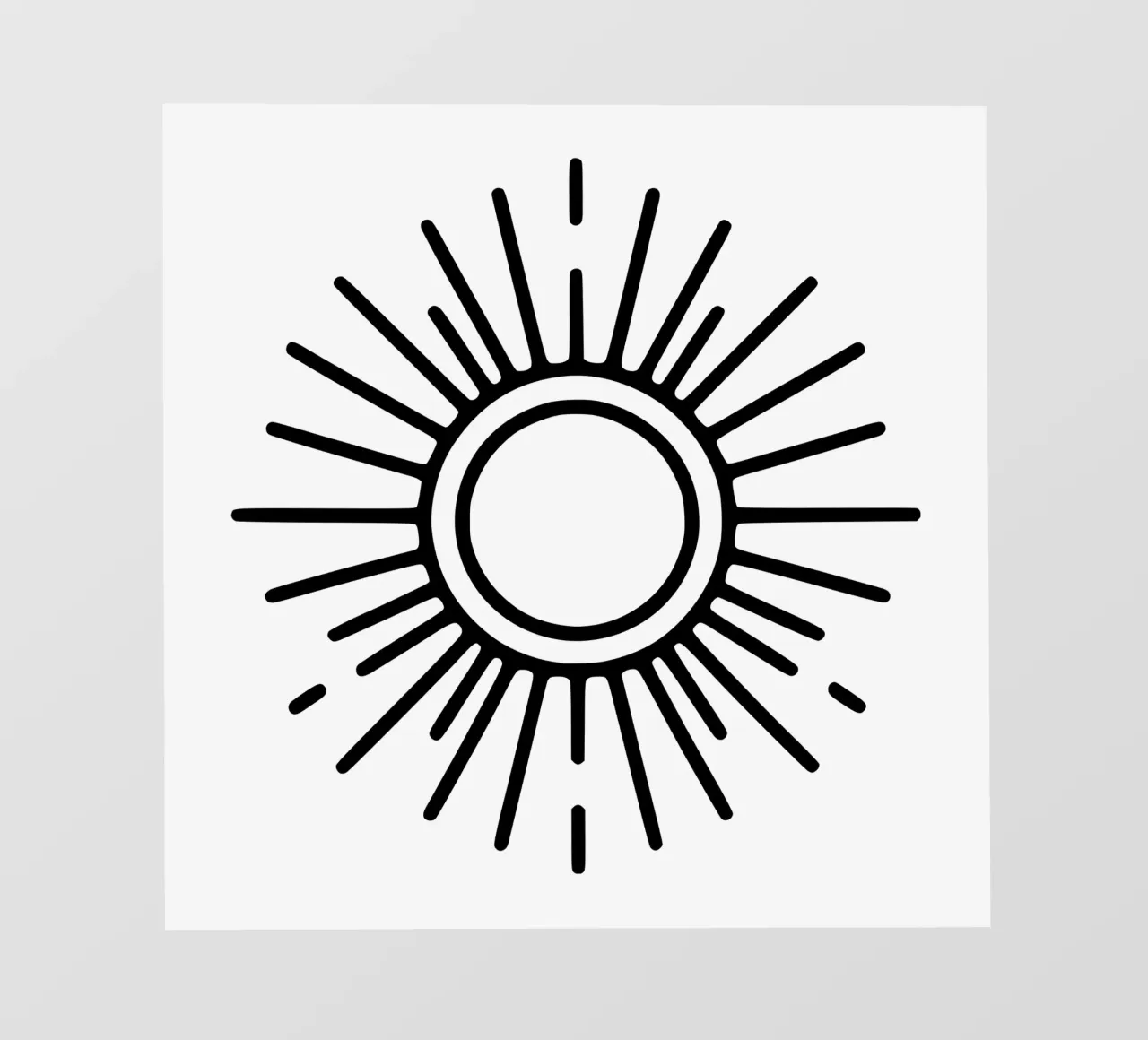 Una luminosità sottile: un sole minimalista pellicola backlit da Bold & Simple