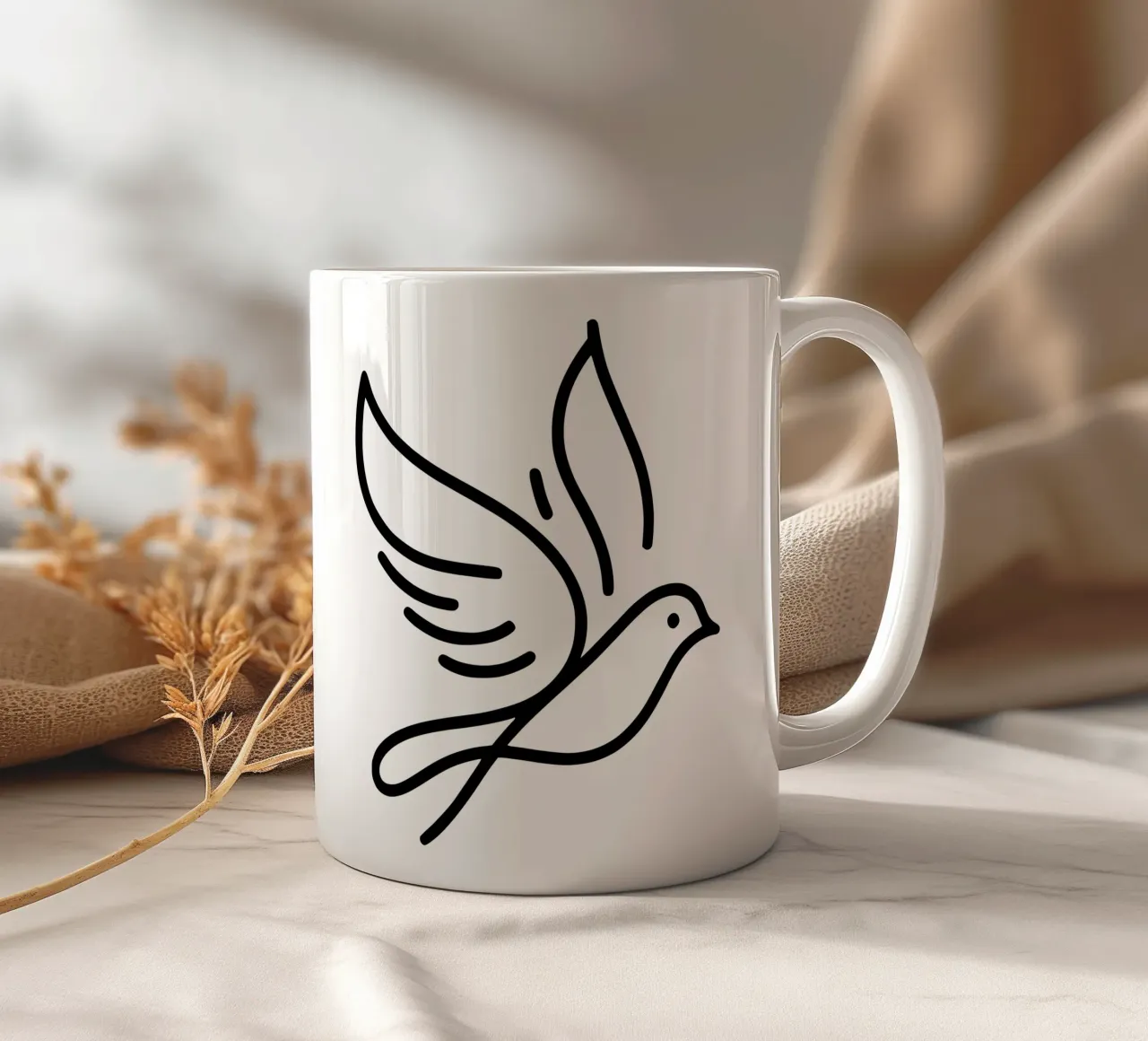 Natura e minimalismo combinati - illustrazione di uccelli in line art tazza in ceramica da Bold & Simple