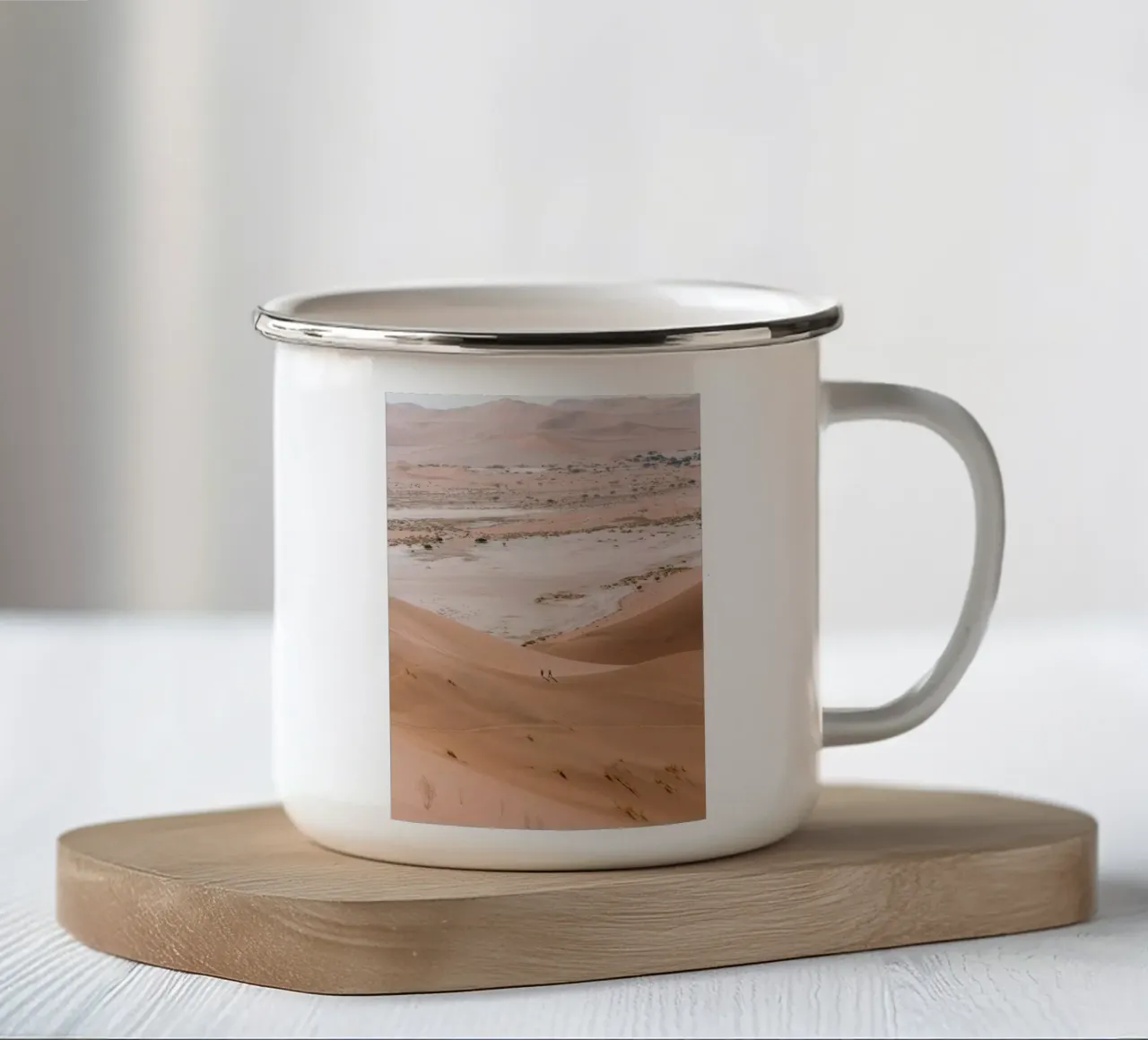 walking in desert tazza in smalto da feny