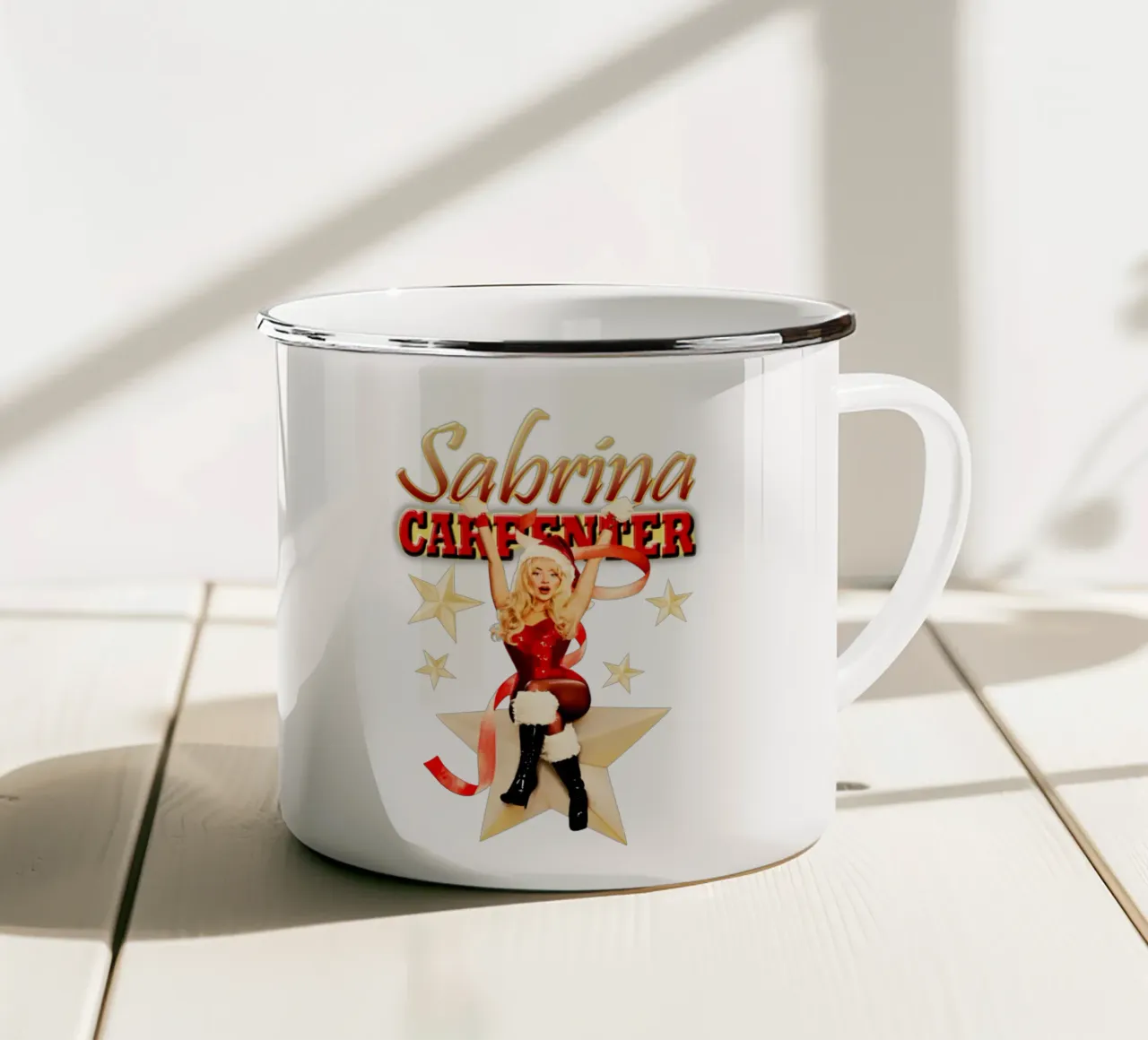 Pop Art - Sabrina Carpenter Danza tazza in smalto da igoshdesigns