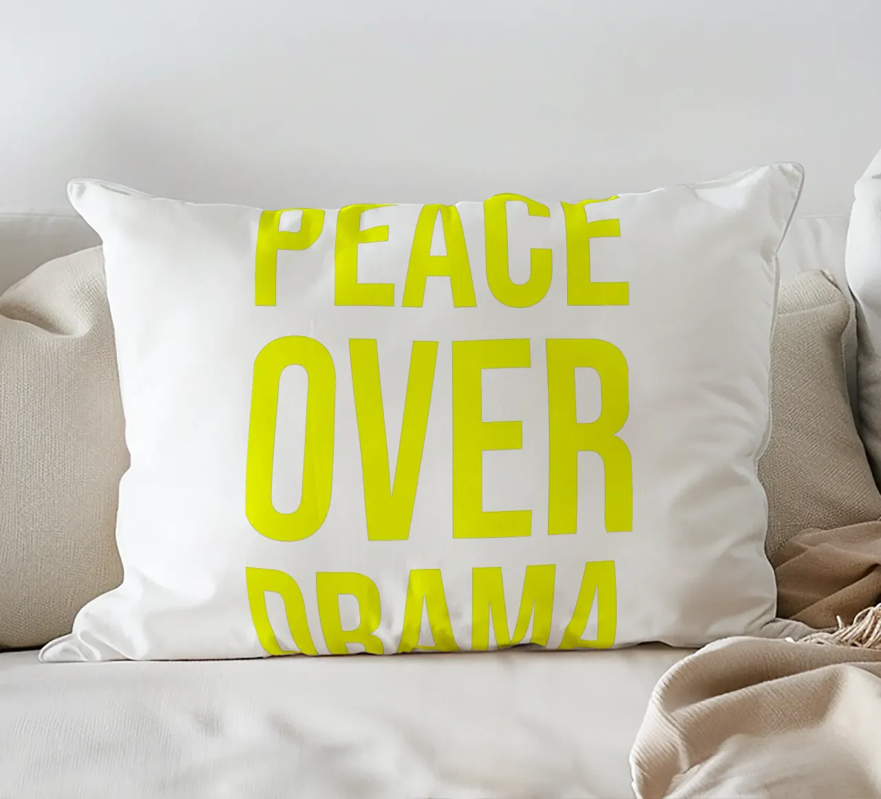 OVER series- bold letters, brave values (5 colors) cuscino da FRICKE DESIGN