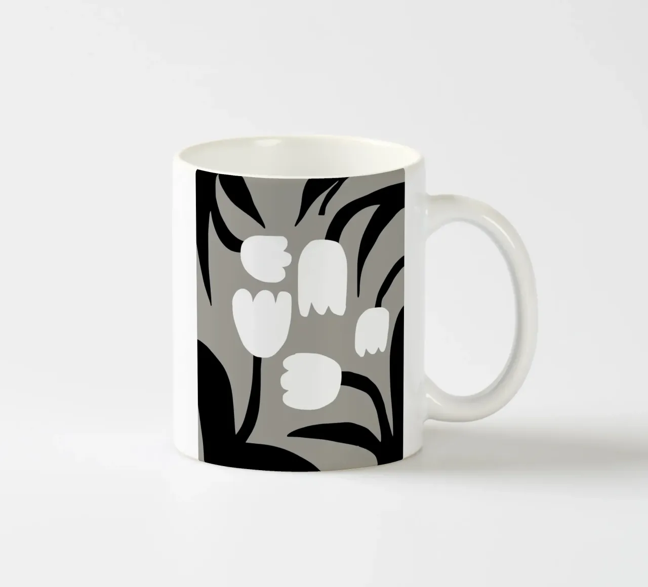 Fiori bianchi e neri tazza in ceramica da Little Dean