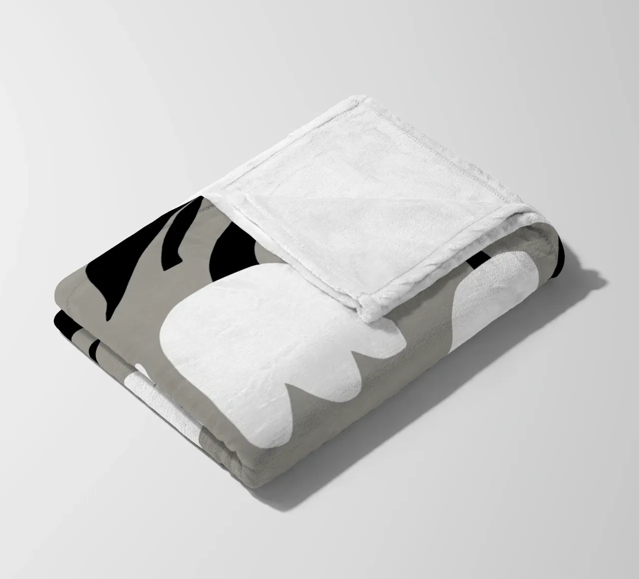 Fiori bianchi e neri coperta in pile da Little Dean
