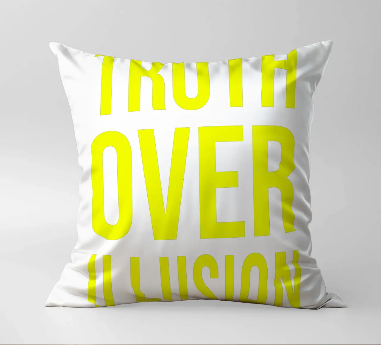 OVER series - bold letters, brave values (5 colors) cuscino da FRICKE DESIGN