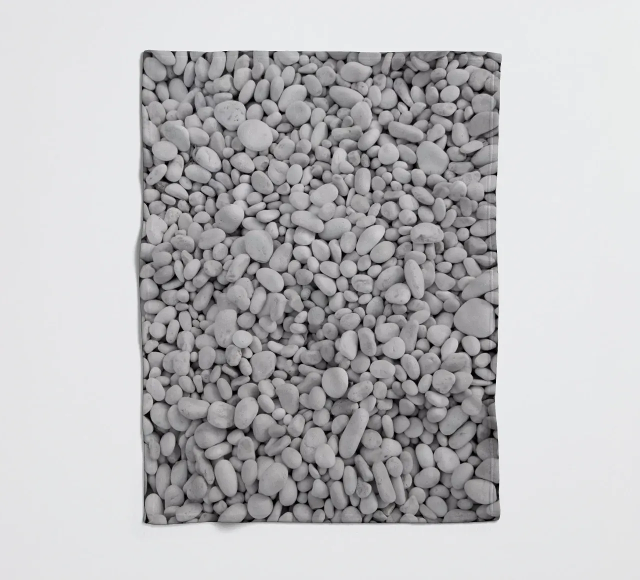 pebble BEACH coperta in pile da Studio Nahili
