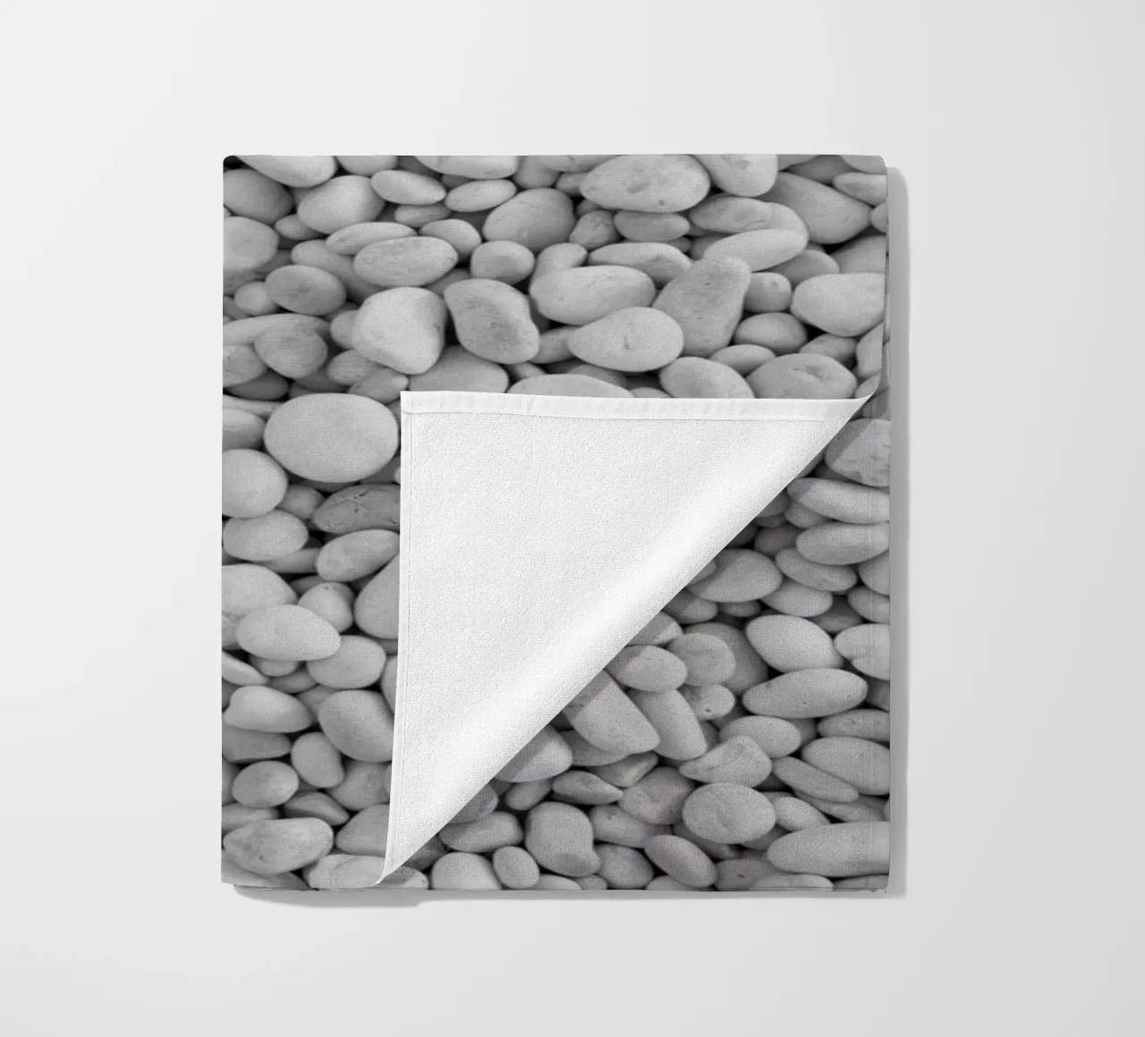 pebble BEACH telo mare da Studio Nahili