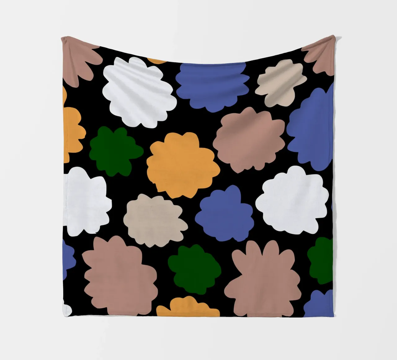 Modello di fiori ritagliati coperta in pile da Little Dean
