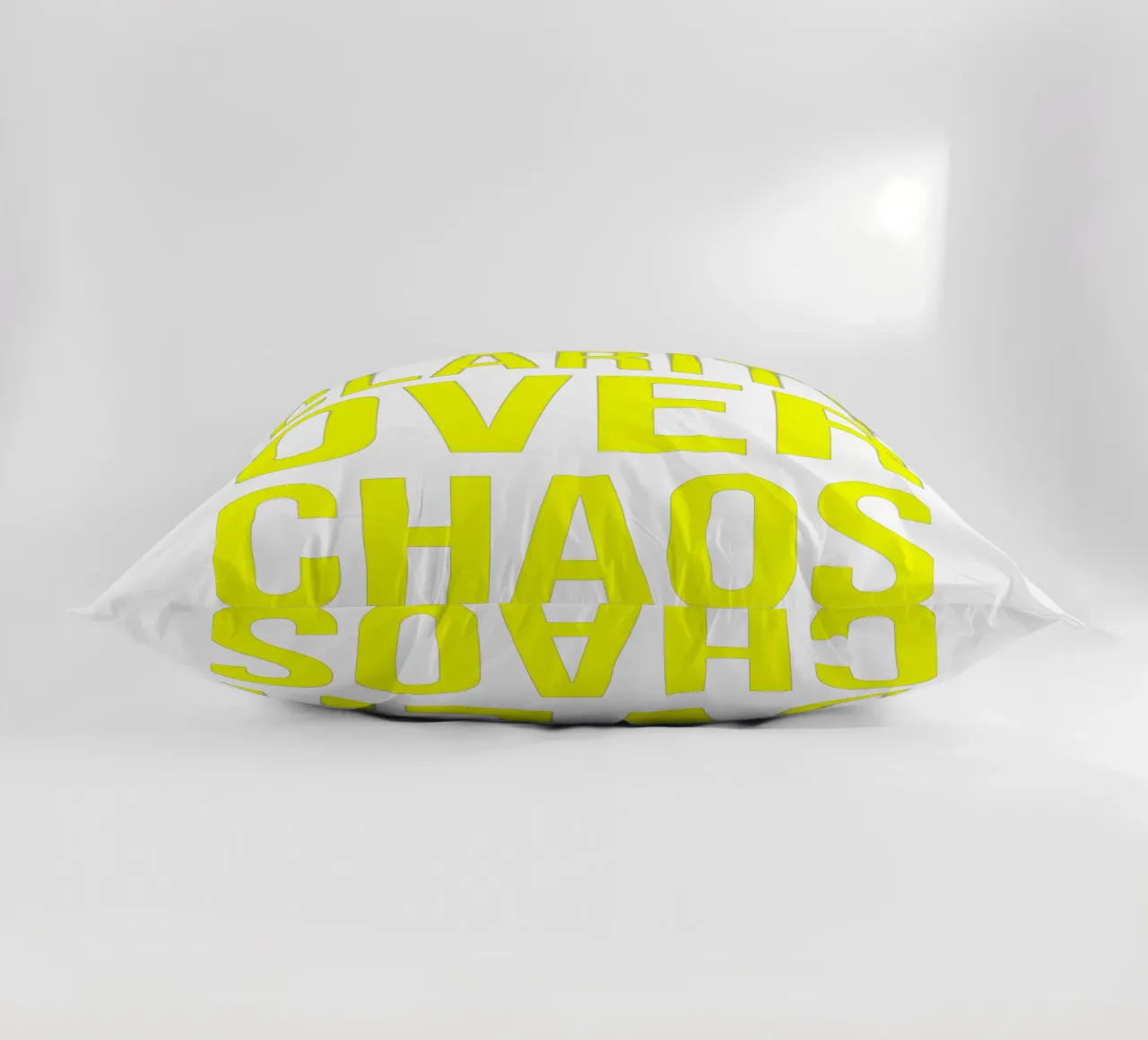 OVER series - bold letters, brave values (5 colors) cuscino da FRICKE DESIGN