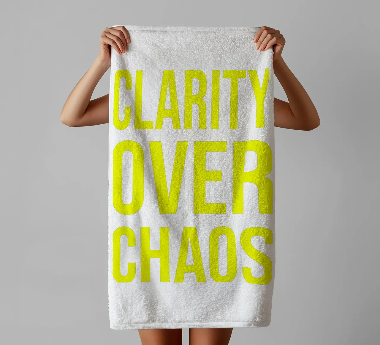 OVER series - bold letters, brave values (5 colors) asciugamano da bagno da FRICKE DESIGN