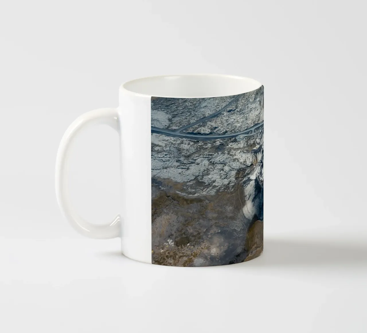 Dark Crater tazza in ceramica da somewhere.soul.escape