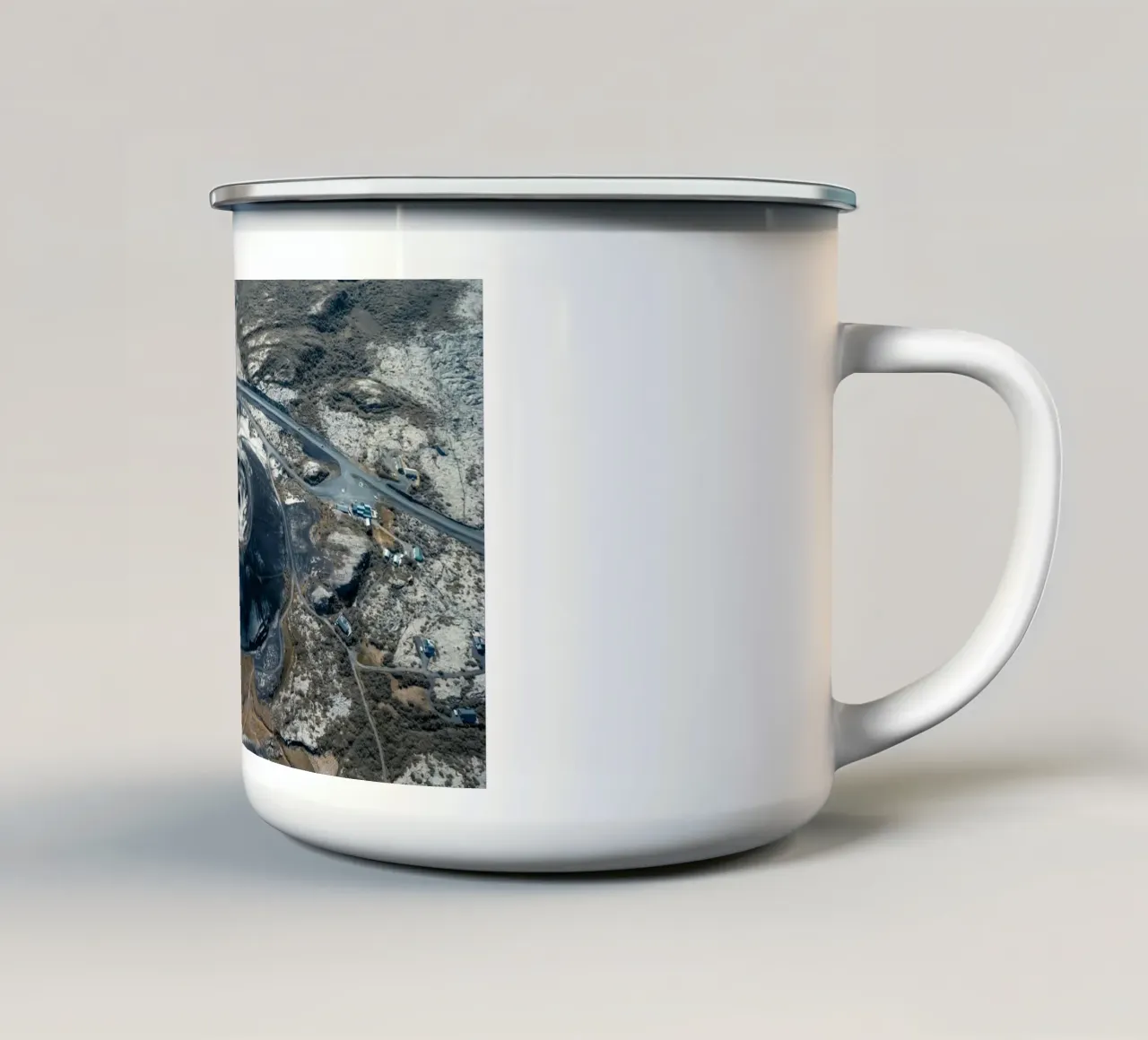 Dark Crater tazza in smalto da somewhere.soul.escape