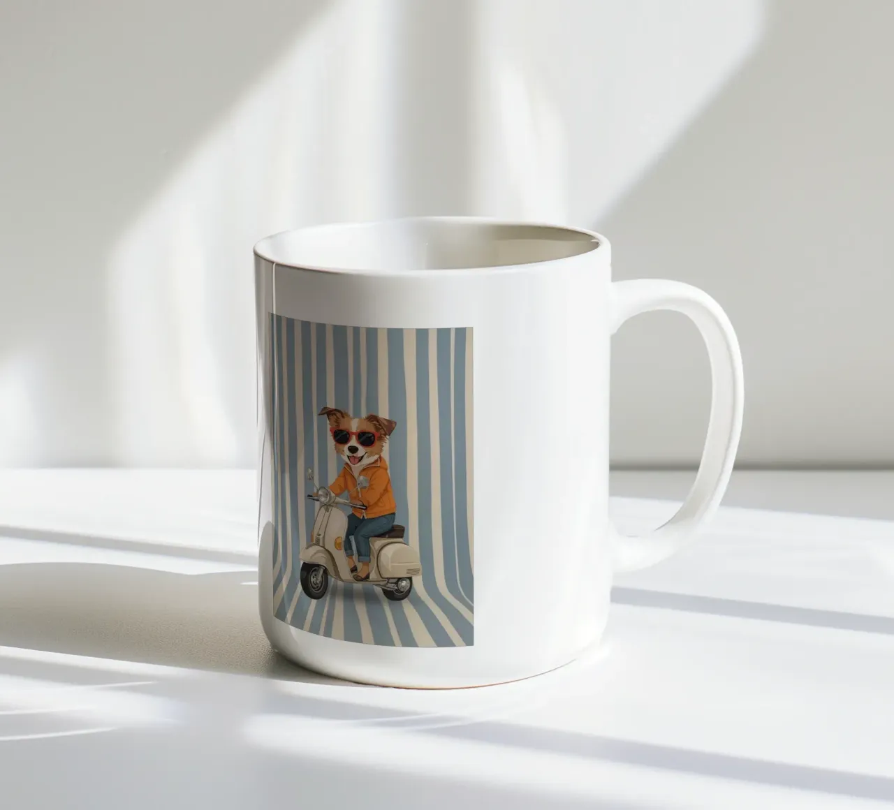 Cane cool su uno scooter tazza in ceramica da Doodle Dreams Art