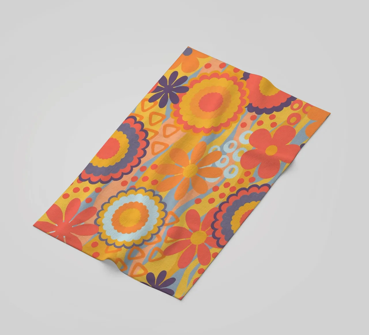 Anima anni Settanta Groovy Flower Power Colori retrò telo mare da Andrea Haase Modern Home
