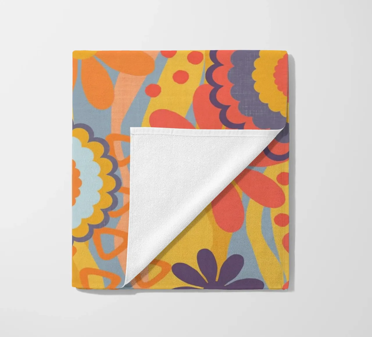 Anima anni Settanta Groovy Flower Power Colori retrò telo mare da Andrea Haase Modern Home