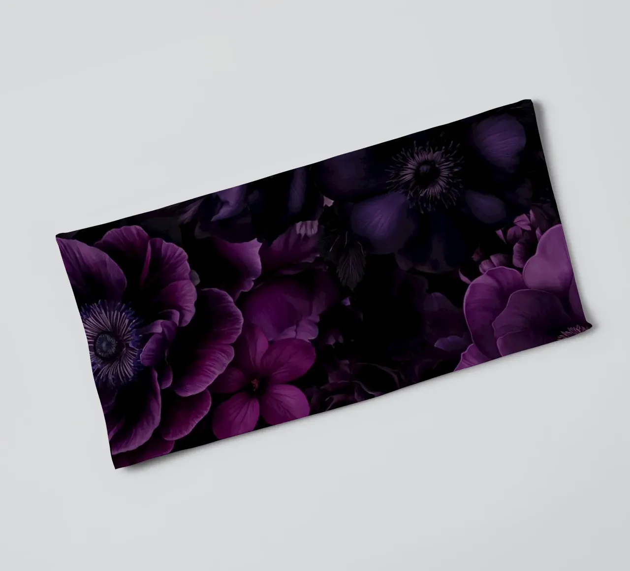 Bloemen Symfonie Fuchsia Pruim Blauw badhanddoek van Andrea Haase Floral Passion