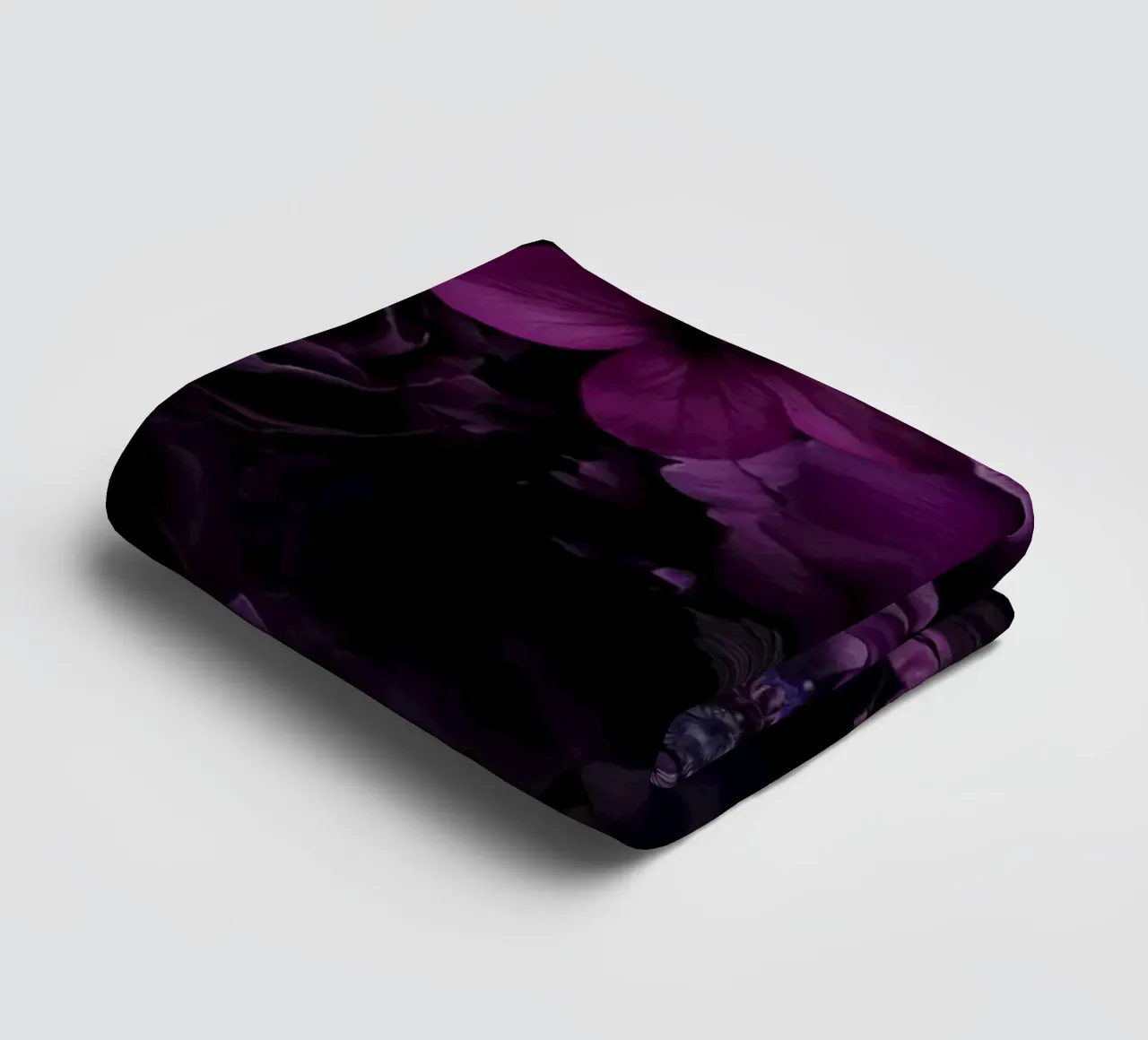 Bloemen Symfonie Fuchsia Pruim Blauw badhanddoek van Andrea Haase Floral Passion
