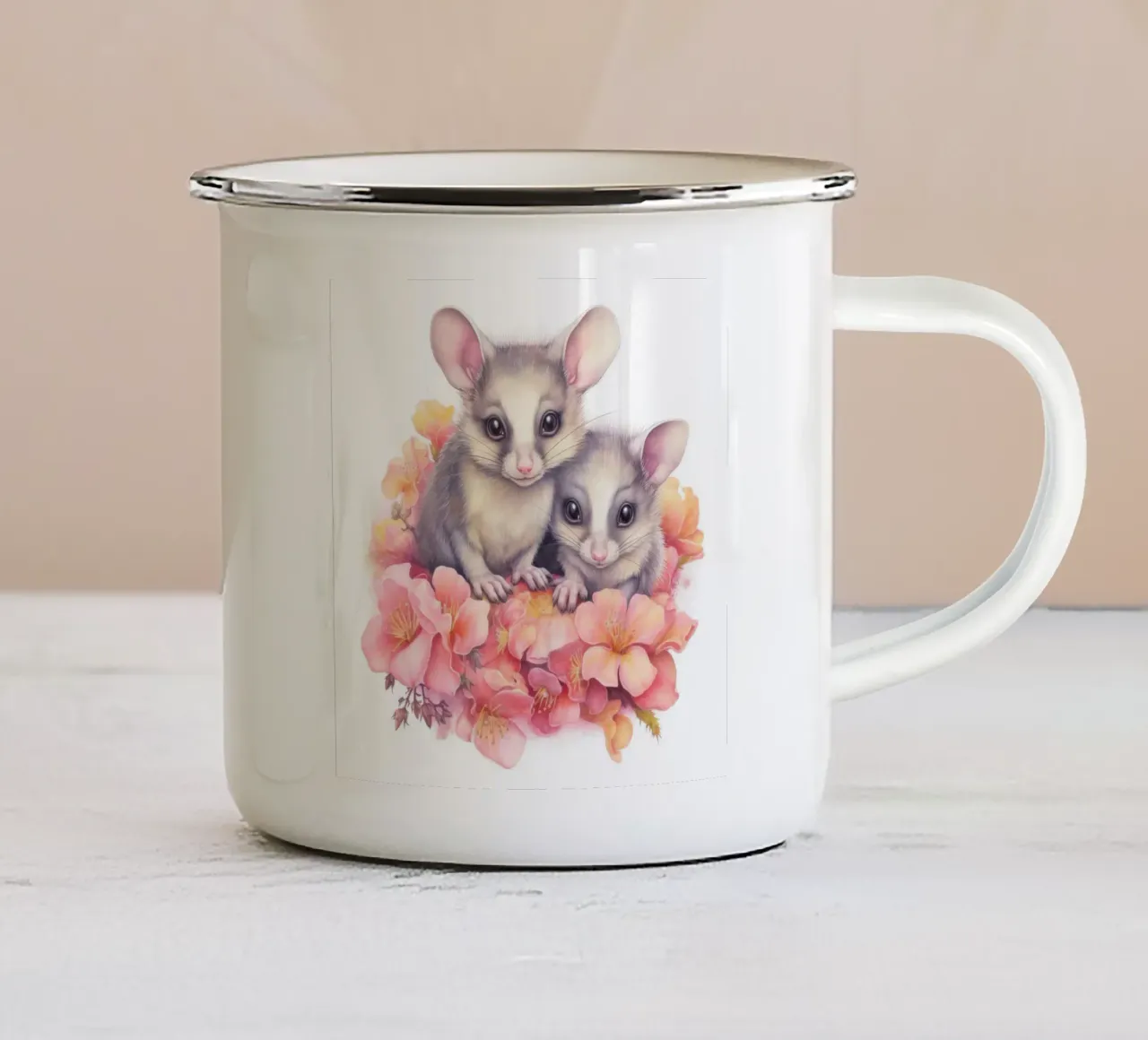 Baby opossum tazza in smalto da Happy Littles