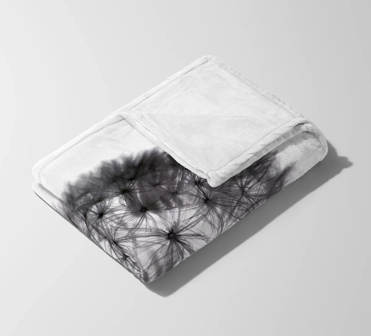grey GRAFIC dandelion coperta in pile da Studio Nahili