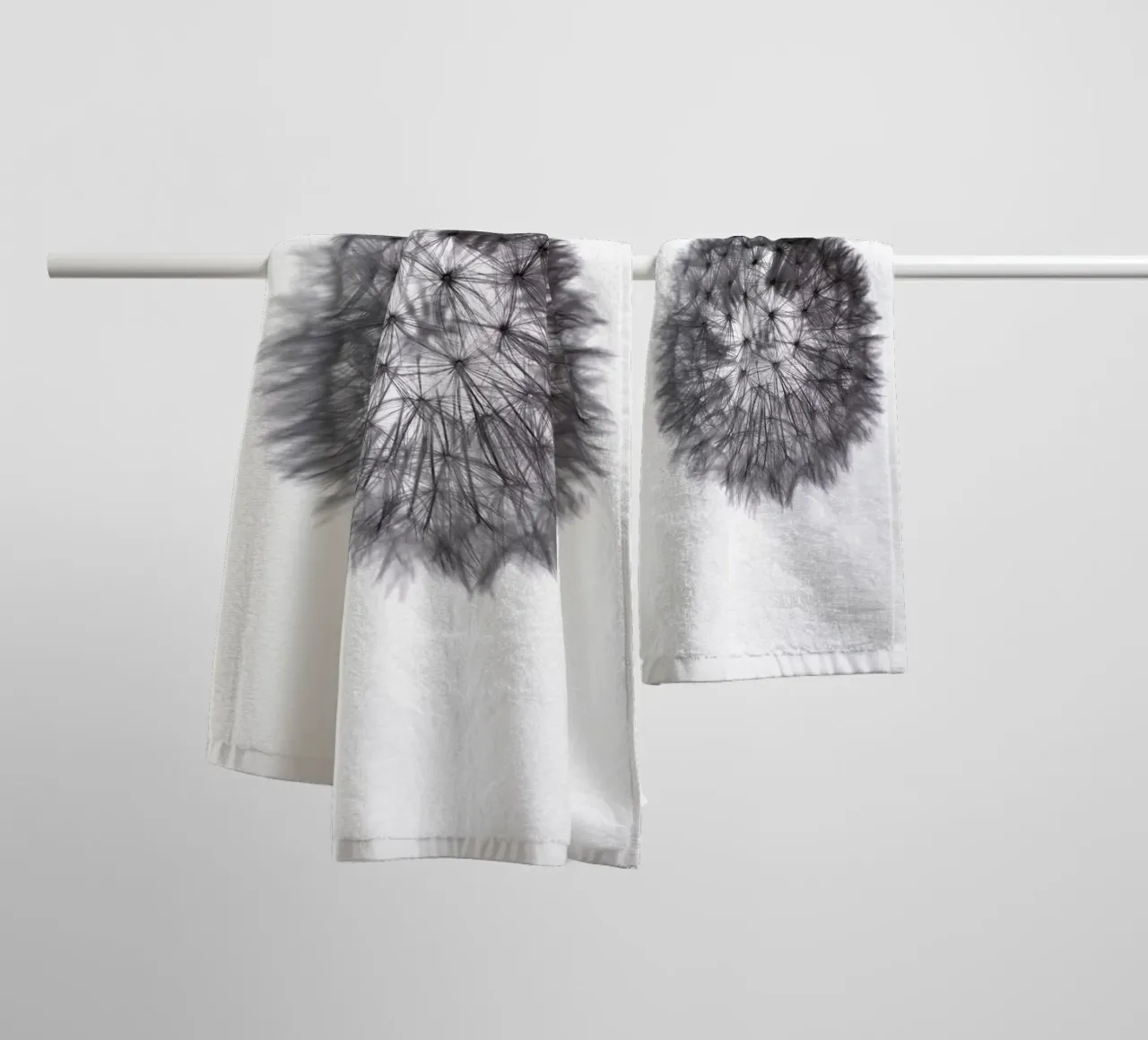 grey GRAFIC dandelion asciugamano da bagno da Studio Nahili