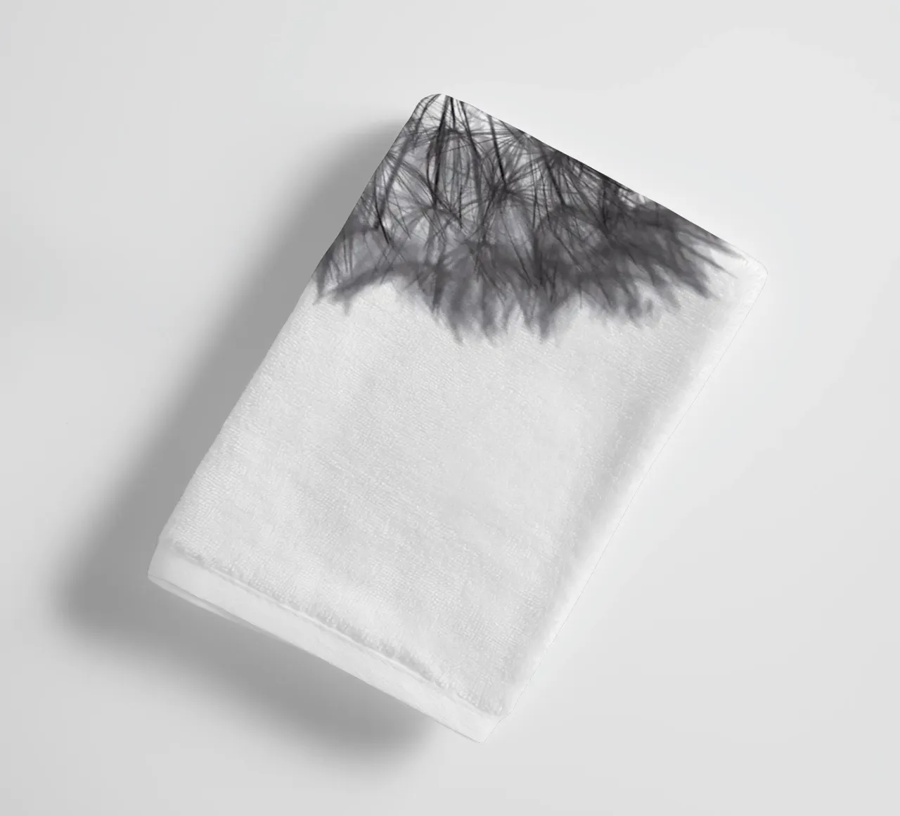 grey GRAFIC dandelion asciugamano da bagno da Studio Nahili