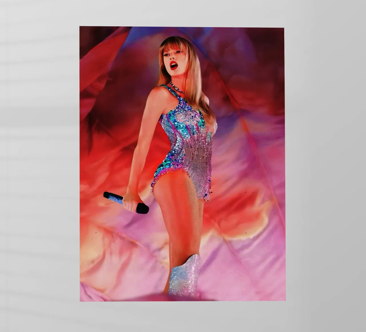 Taylor Swift pellicola backlit da Torres 9
