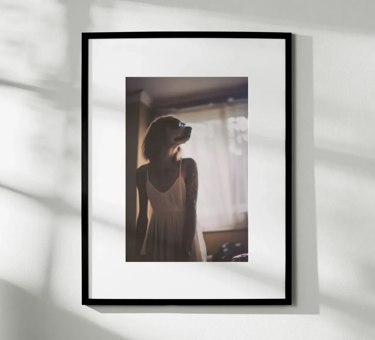 Emilie poster con telaio in plastica da Affiches Chien Originales – Dogland
