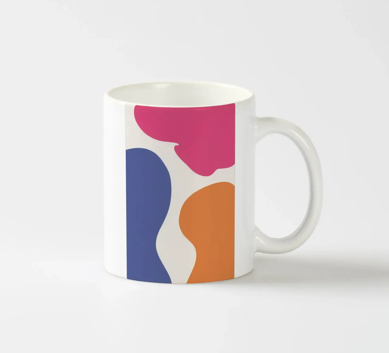 Astrazione a tre forme tazza in ceramica da Kala Martir