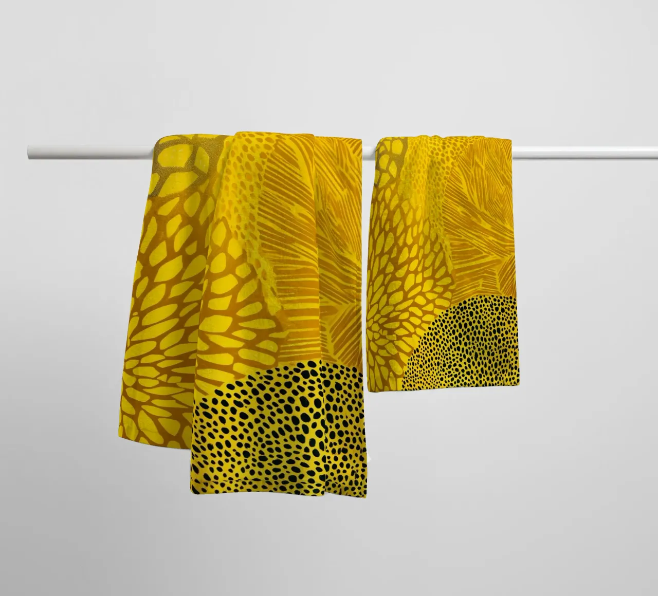 Treccia solare | Motivo floreale oro-argento asciugamano da bagno da Autofocus