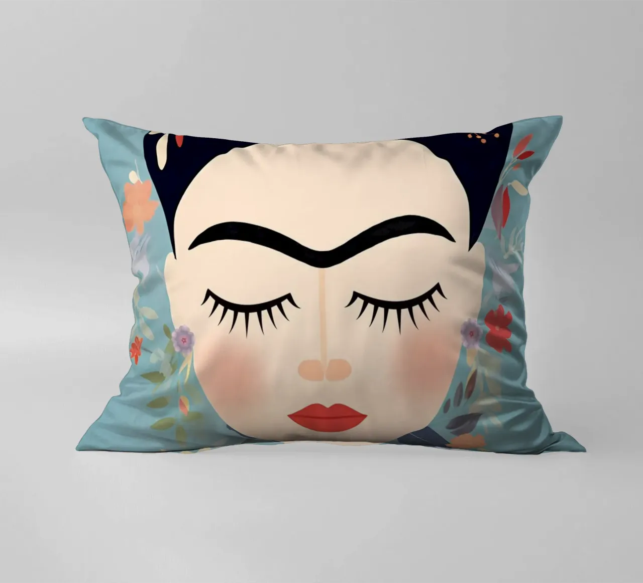 Blumige kleine Frida Kahlo Kissen von Carinaprint