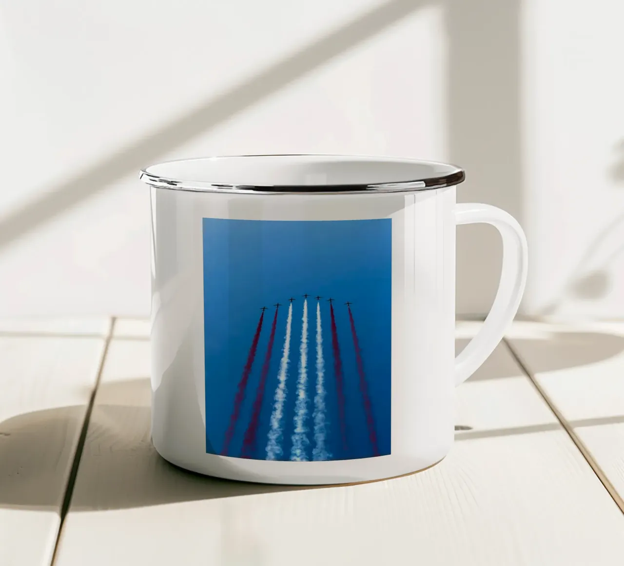 plane print in blue sky tazza in smalto da feny