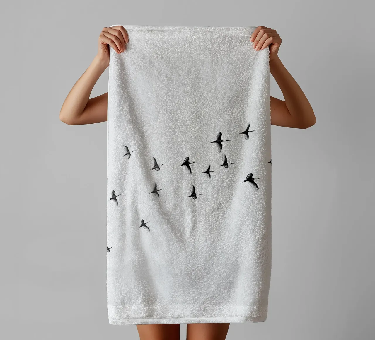 Flock of Birds asciugamano da bagno da Nadjaa