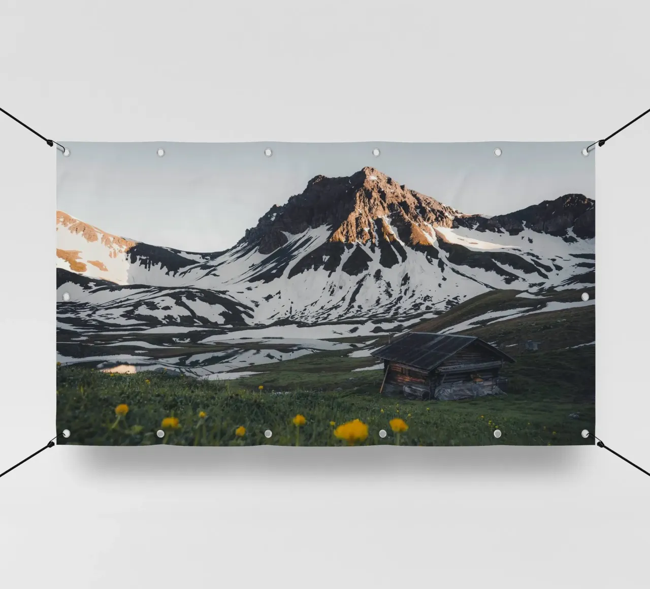 white mountain on field telo in pvc da comura