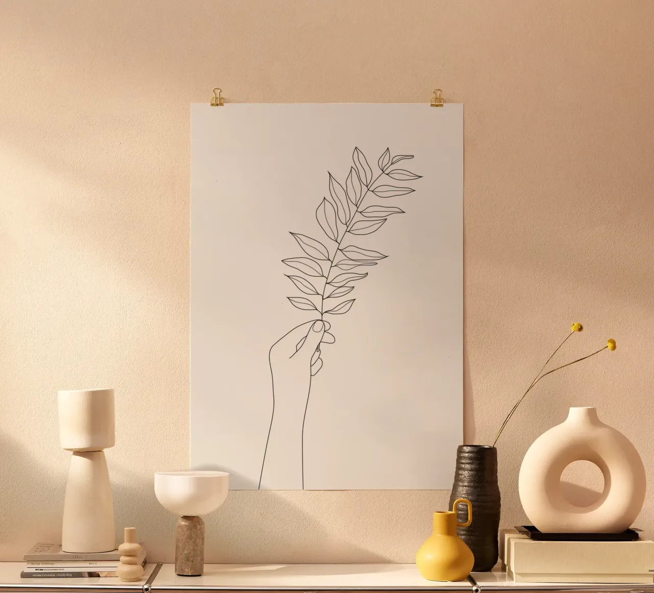 Minimal Hand Holding the Branch 3 carta hahnemühle da Nadjaa