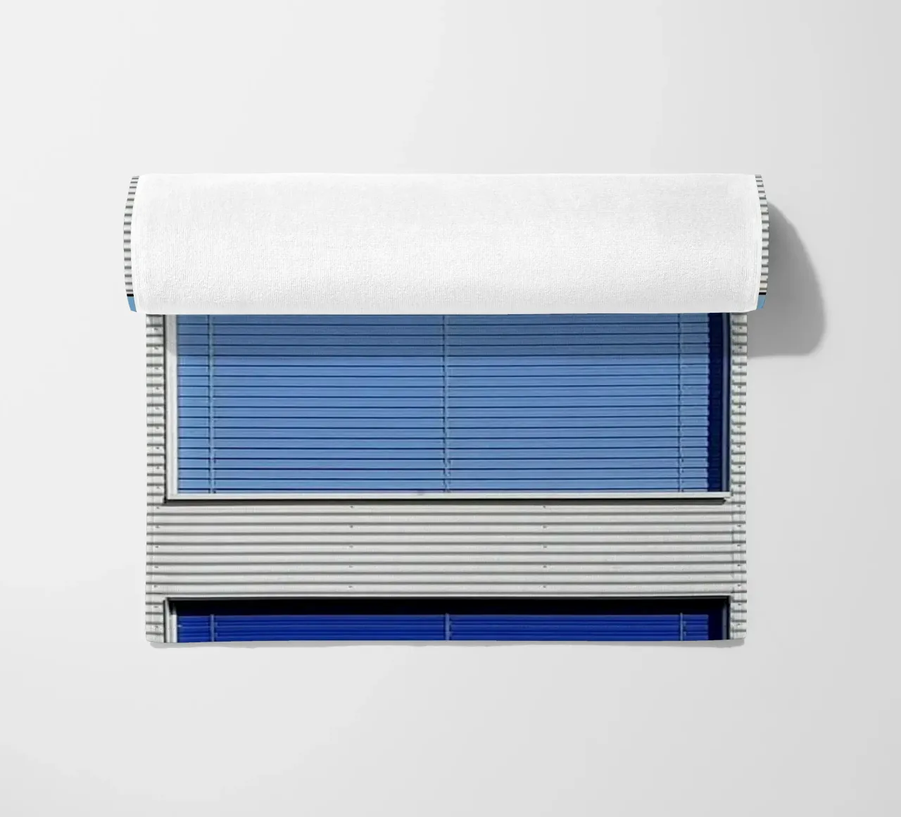 gradient square on building telo mare da comura