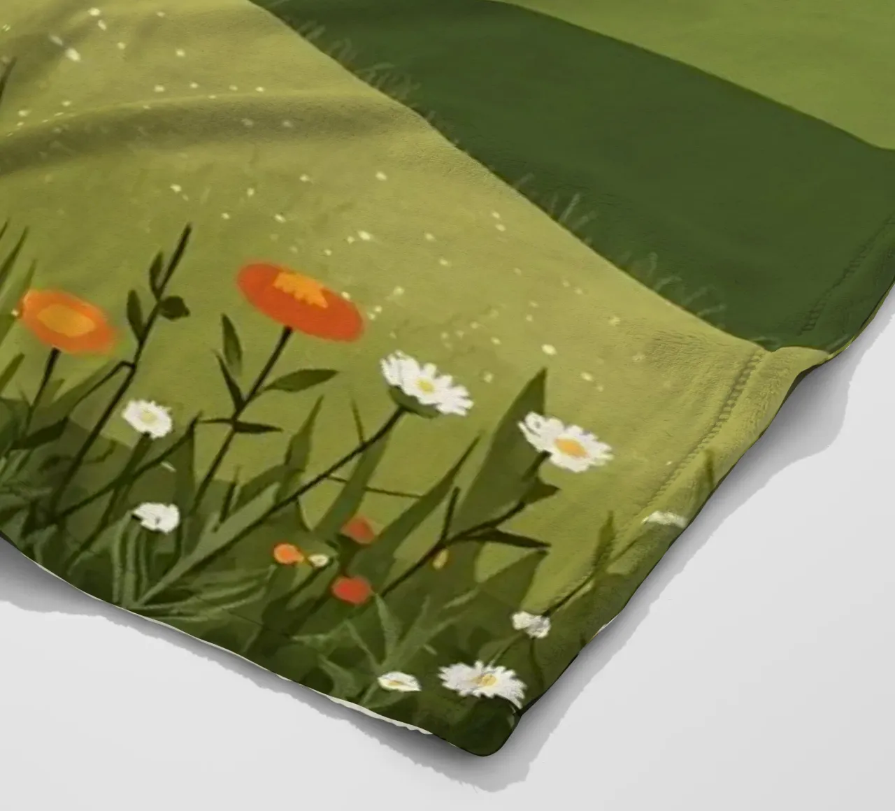 Colline verdi con fiori selvatici coperta in pile da DesignDoodle