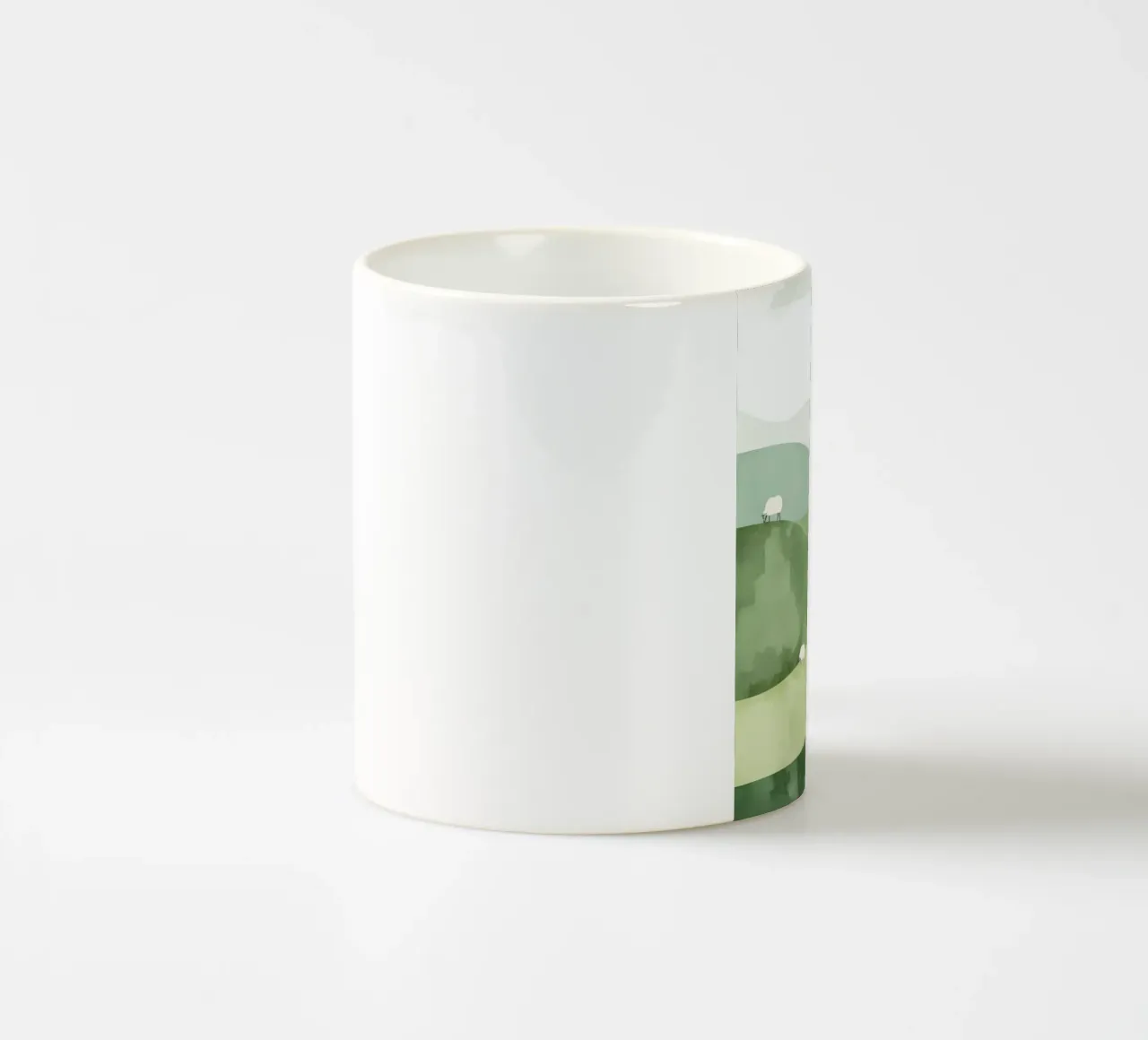 Vivaio carino Colline ondulate con pecore e nuvole tazza in ceramica da DesignDoodle