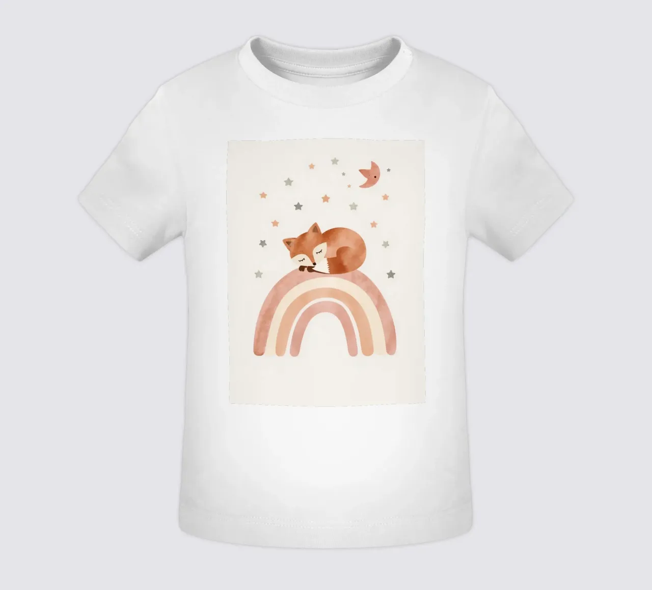 Simpatica volpe addormentata sull'arcobaleno con elementi celestiali maglietta neonato da DesignDoodle