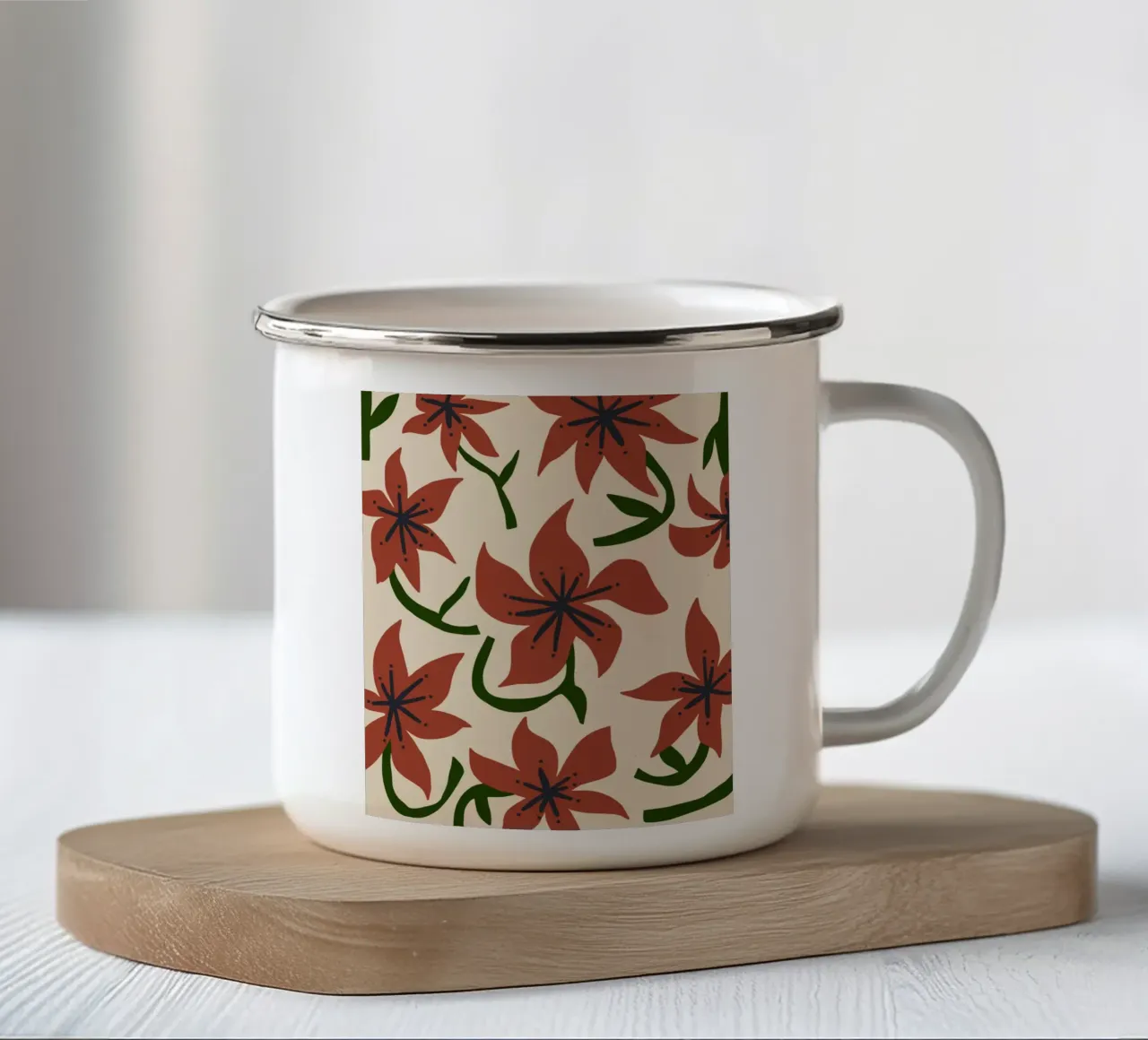 Petali di carta rossa tazza in smalto da Little Dean