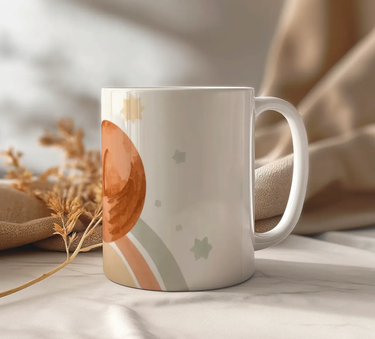 Volpe addormentata sull'arcobaleno con nuvole e stelle tazza in ceramica da DesignDoodle